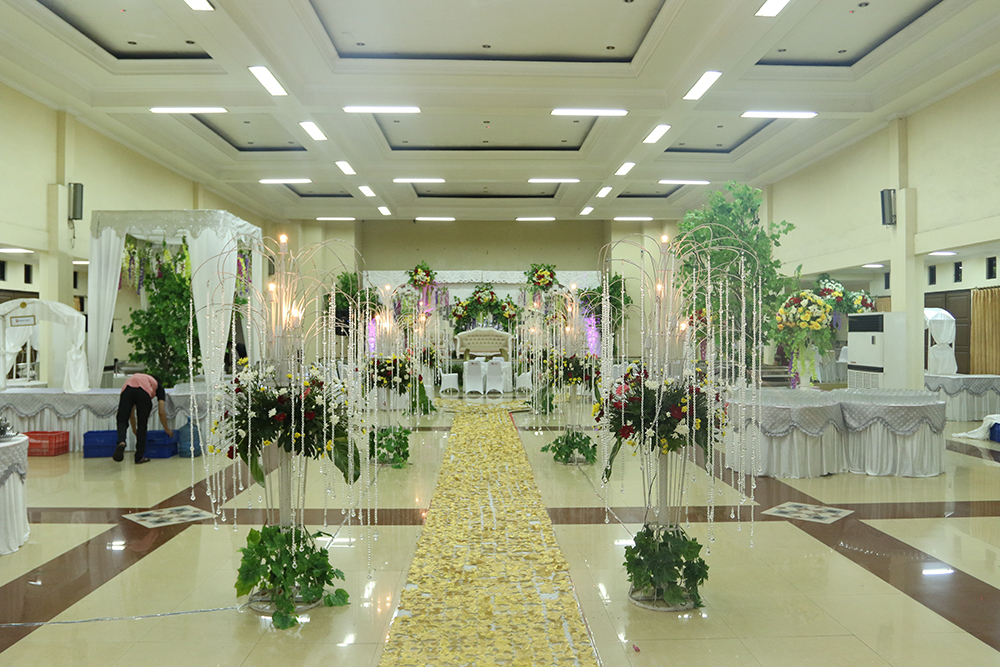 tiga_dara_*Paket Pernikahan Dengan Gedung_PAKET PERNIKAHAN GEDUNG MAWAR GEDUNG DATA TOMANG 500 TAMU